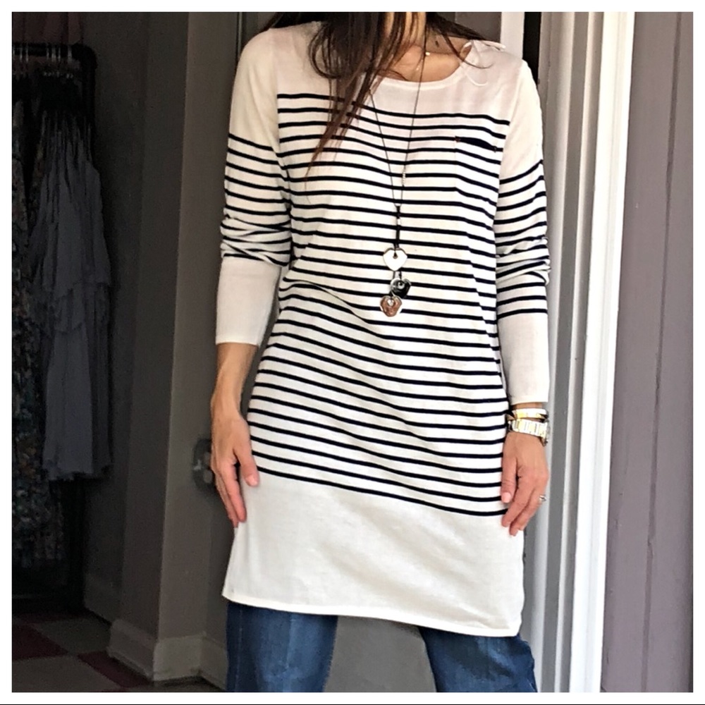✨LAST ONE ✨PARIS Striped light knit sweater dress - Picture 2 of 5